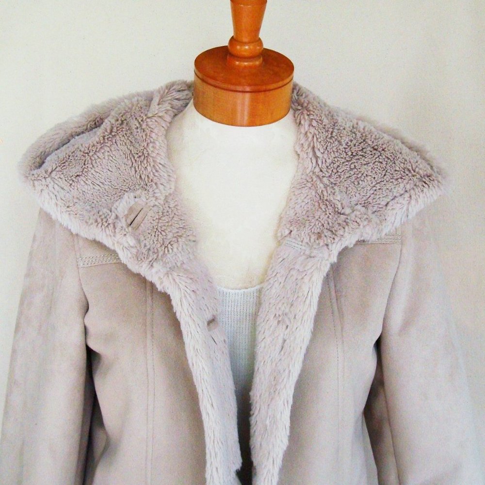 Jones New York Beige Faux Sherpa Hooded Jacket